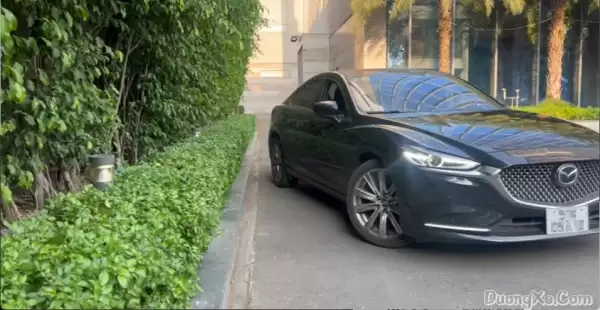 Cách đỗ xe sát lề đường hoặc bờ tường nhanh, gọn và an toàn - Ảnh minh họa 2