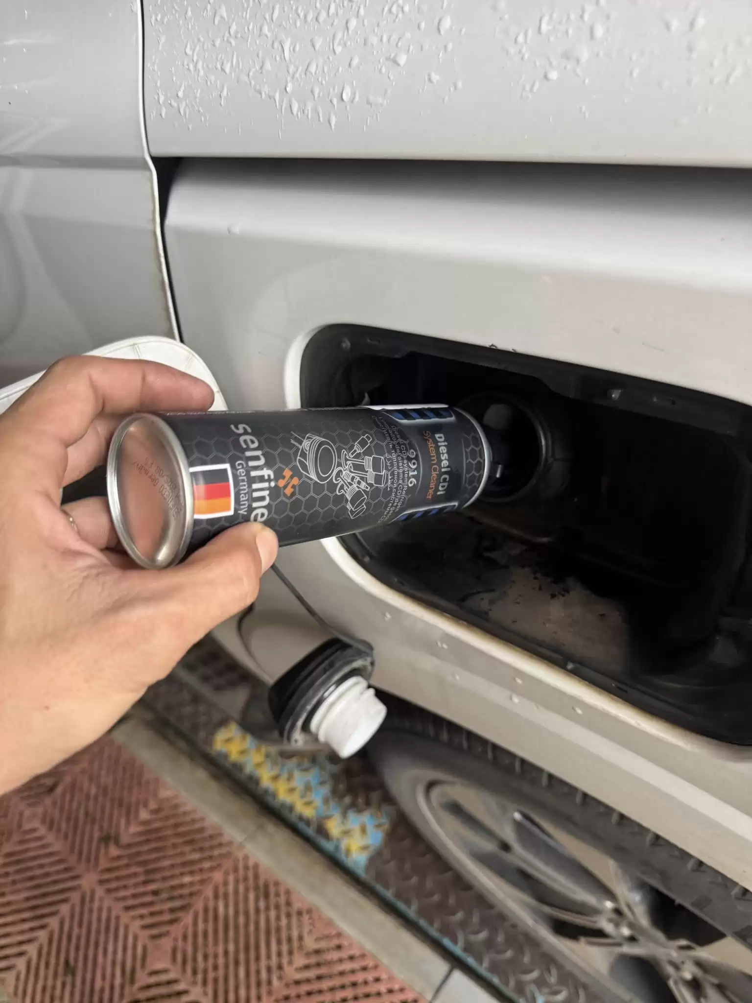 Senfineco 9916 - Dung dịch vệ sinh hệ thống nhiên liệu, kim phun, buồng đốt máy dầu Diesel - Ảnh minh họa 4