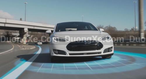 Hướng Dẫn Sử Dụng Autopilot - Lái Xe Tự Động Trên Xa Lộ