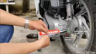 Cách chọn và thay dầu hộp số (nhớt láp) Honda SH 125i & SH 160i