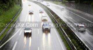 Những Lỗi Khi Vượt Xe Mà Tài Xế Mới Thường Không Nhận Ra