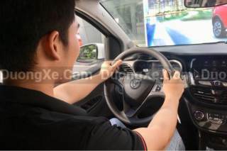 7 sai lầm khi đặt tay trên vô-lăng mà bạn cần biết